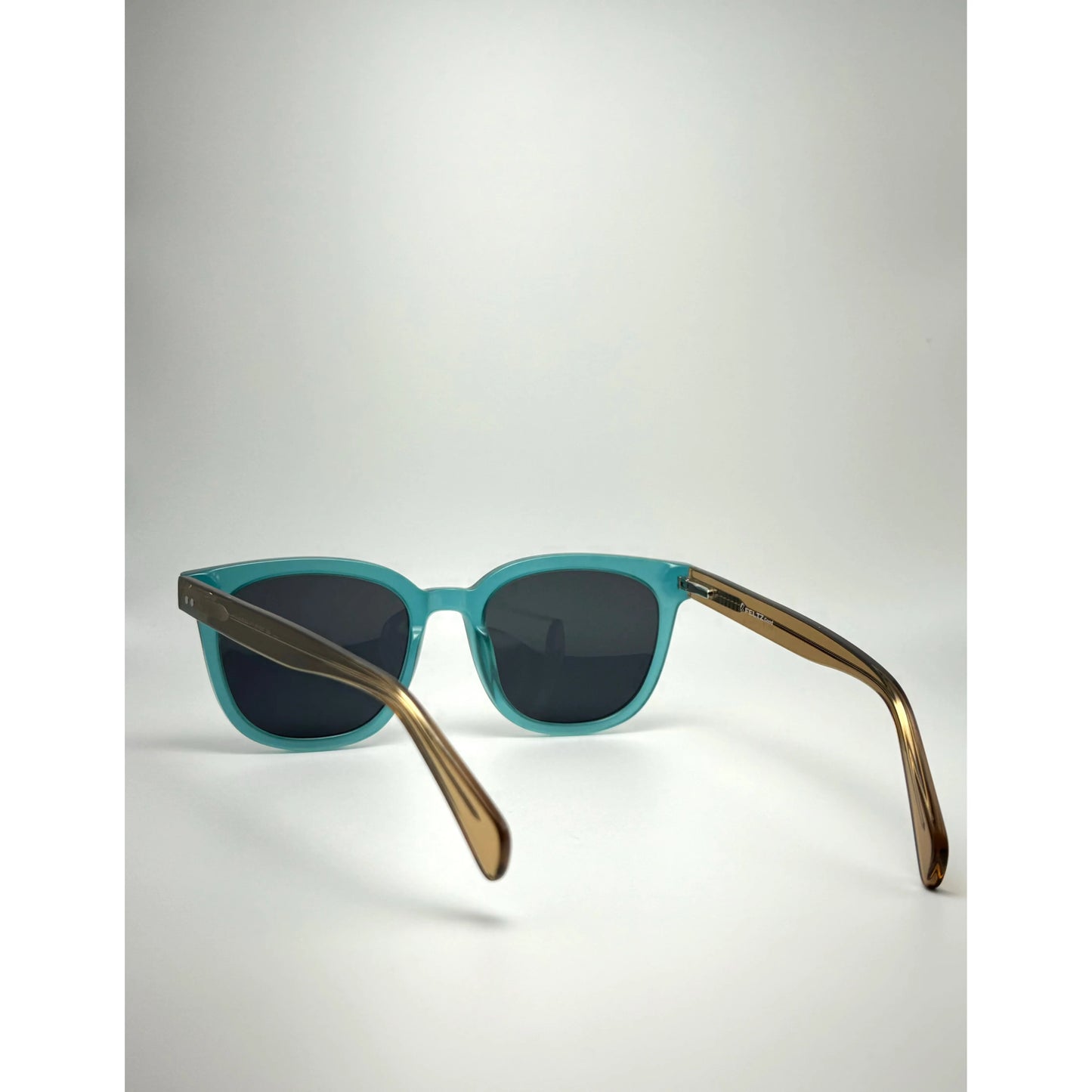 Underwater Retro Acetate Polarized Unisex Sunglasses