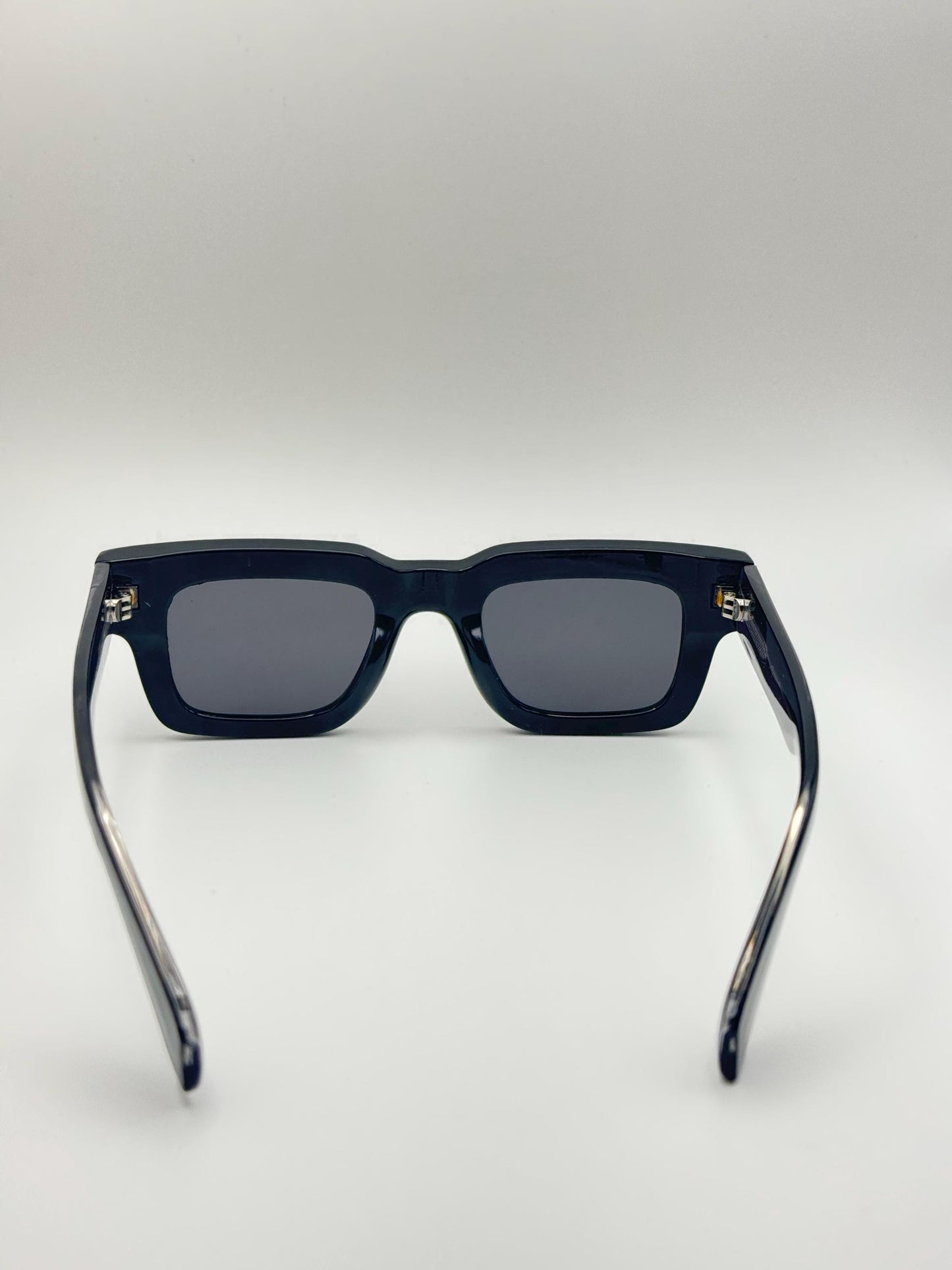 Polarized Square Sunglasses: UV400 Retro Shades for Men & Women - Tortoise/Black Frame, Gold/Silver Arms