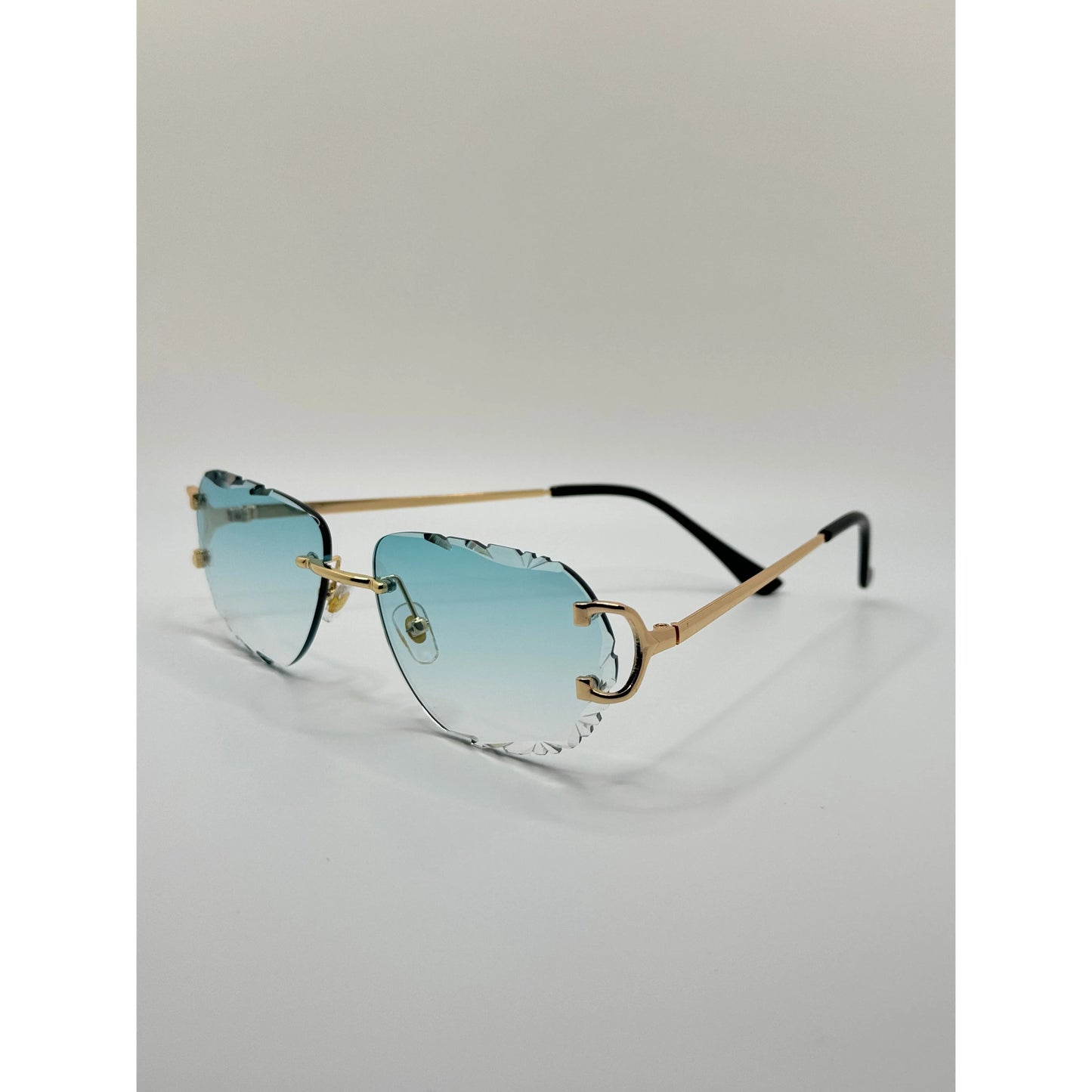 Diamond Cutted Elegant Rimless Gradient  Sunglasses with Gold Frame For Men And Women