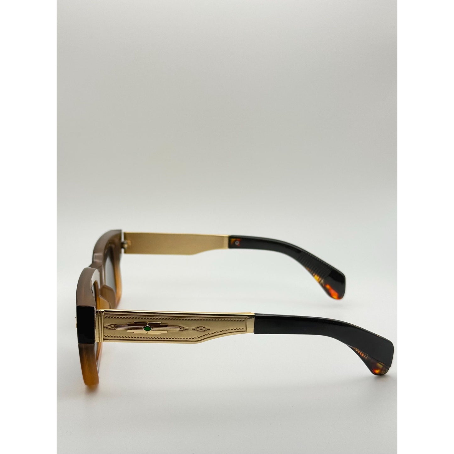 Vintage-Inspired Polarized Sunglasses: Square Black & Amber Frame, Gold Temples, UV400 Protection with Personalized Sunglasses Case