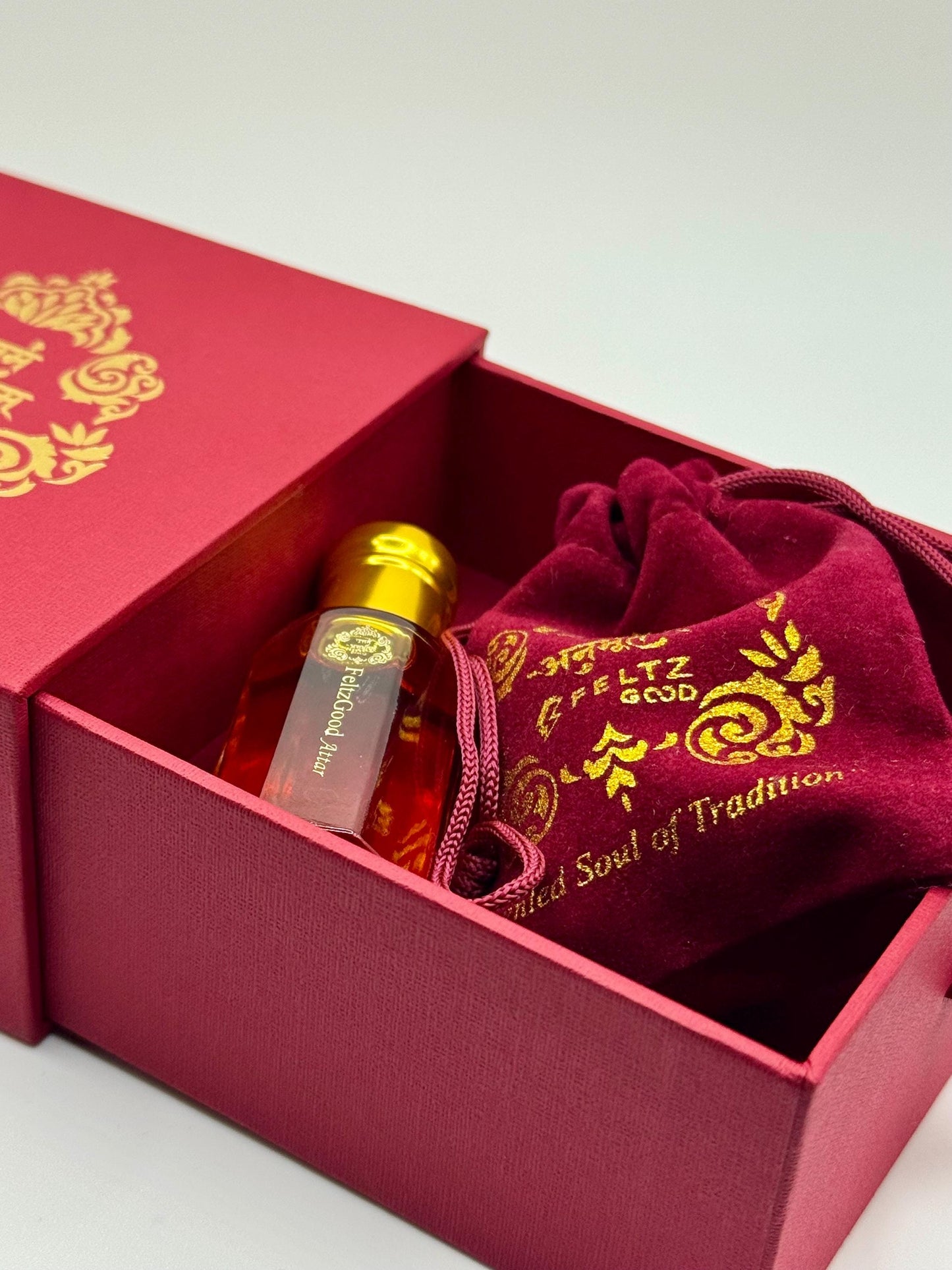 Pure Kesar Attar Perfume Oil: Vegan Saffron Fragrance in Gift Box