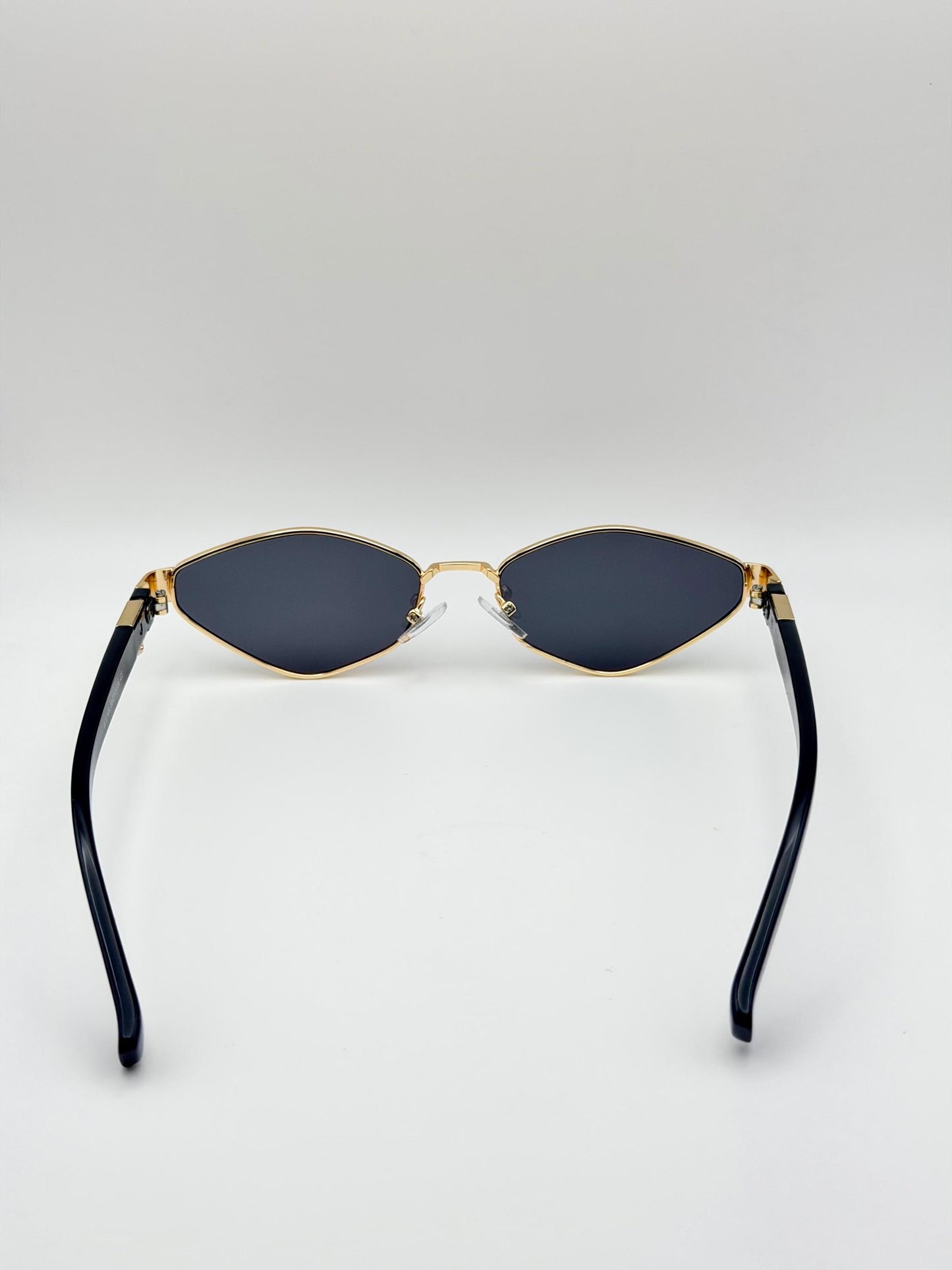 Vintage Rimless Rectangle Sunglasses with Gold Chain, Retro Y2K Narrow Shades